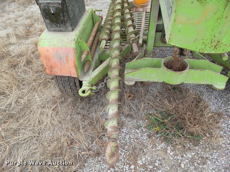 image for item BZ9930 Dig-R-Mobile 550 drill rig