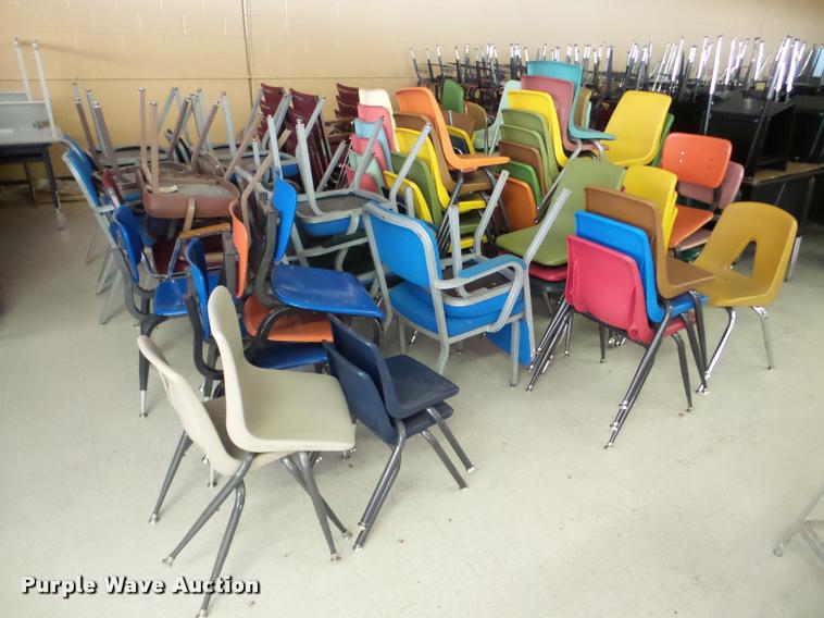 image for item DA2941 Approximately 100 chairs