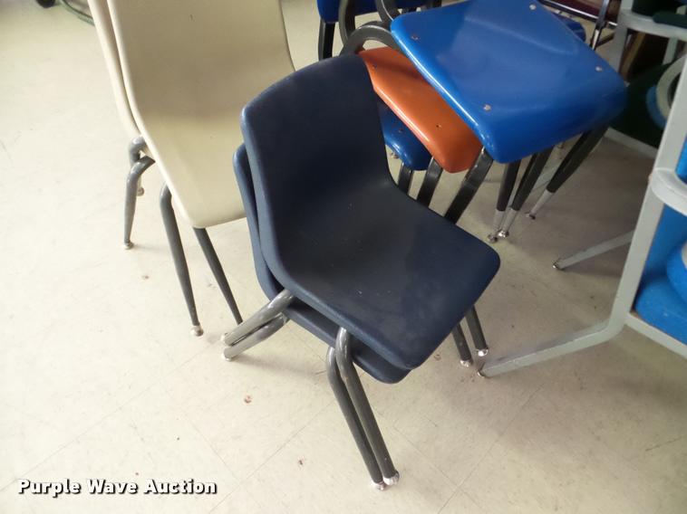 image for item DA2941 Approximately 100 chairs