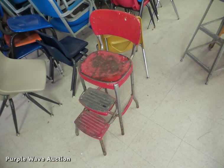 image for item DA2941 Approximately 100 chairs