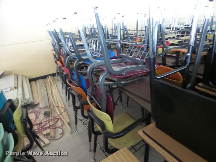 image for item DA2942 Approximately 90 desks