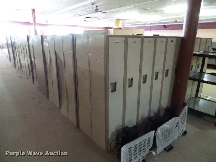 image for item DA2950 Lockers