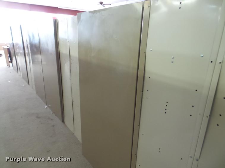 image for item DA2950 Lockers