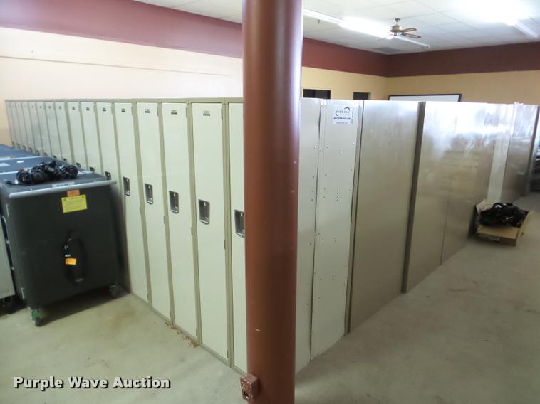 image for item DA2953 Lockers