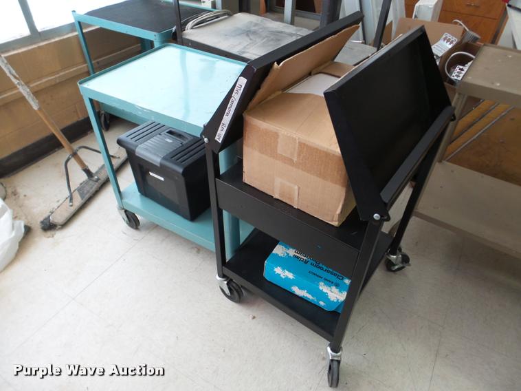 image for item DA2955 Approximately 9 metal carts and cabinets