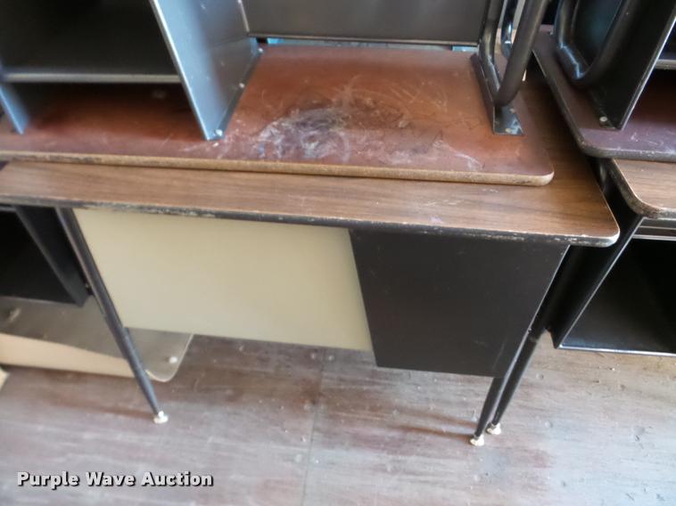 image for item DA2960 Desks