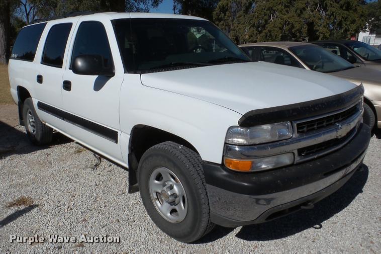 image for item DA2964 2001 Chevrolet Suburban SUV