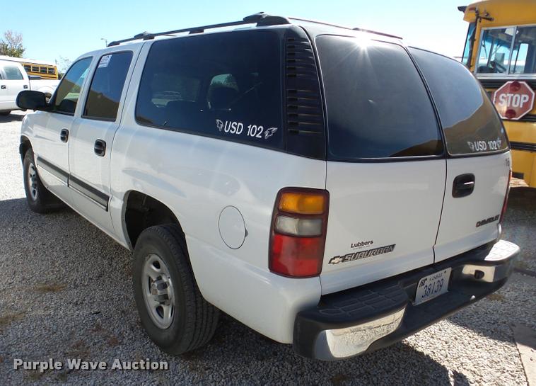 image for item DA2964 2001 Chevrolet Suburban SUV