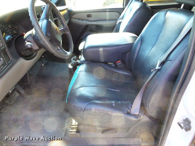 image for item DA2964 2001 Chevrolet Suburban SUV