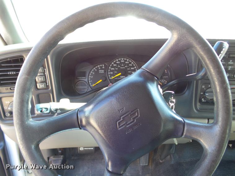 image for item DA2964 2001 Chevrolet Suburban SUV