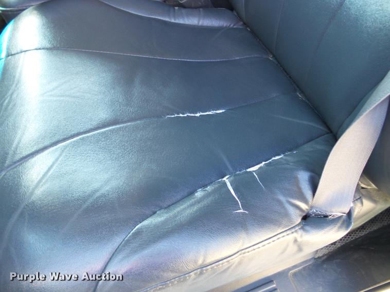 image for item DA2964 2001 Chevrolet Suburban SUV