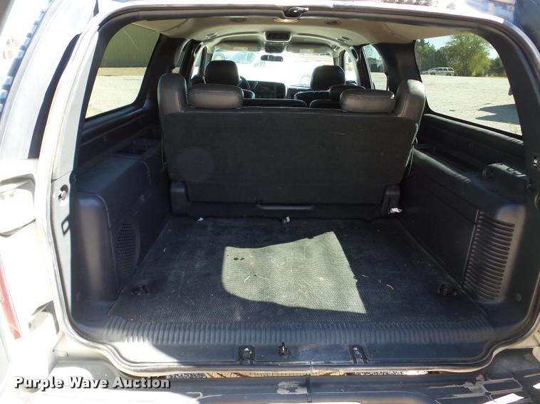 image for item DA2964 2001 Chevrolet Suburban SUV