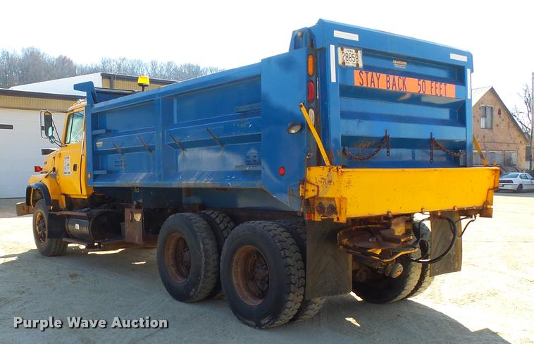 image for item DA3500 1995 Ford L9000 dump truck