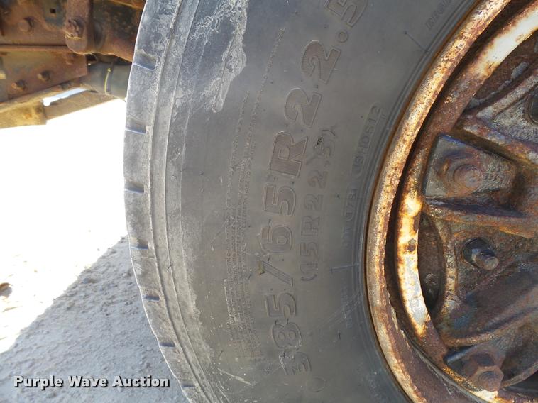 image for item DA3500 1995 Ford L9000 dump truck