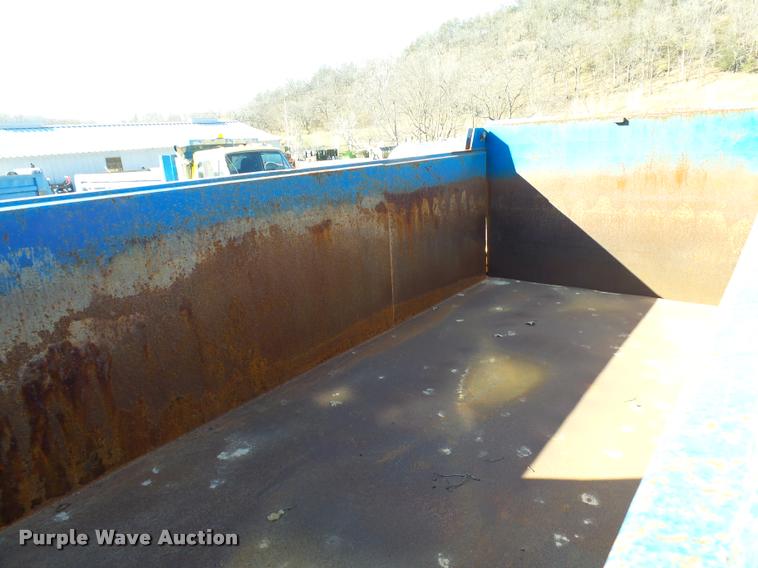 image for item DA3500 1995 Ford L9000 dump truck