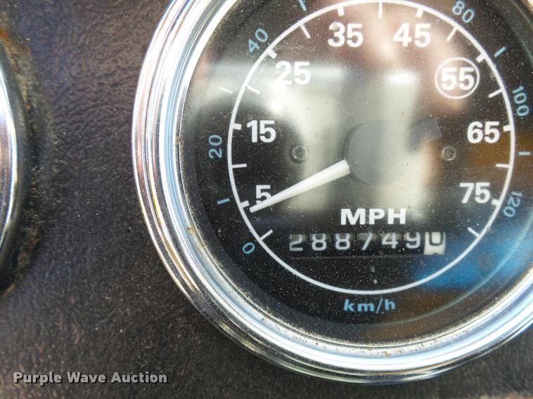 image for item DA3500 1995 Ford L9000 dump truck