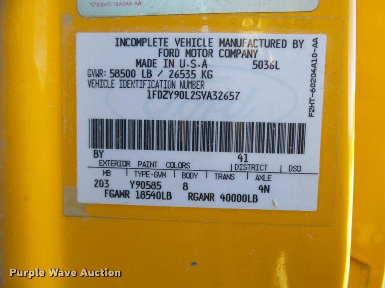 image for item DA3500 1995 Ford L9000 dump truck