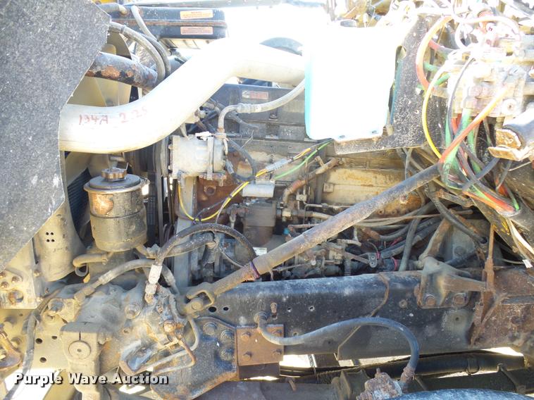 image for item DA3501 1997 Ford L9000 truck cab and chassis