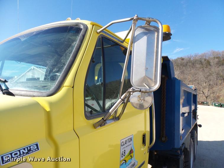 image for item DA3502 2002 Sterling L9513 dump truck