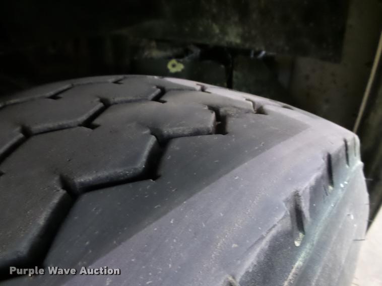 image for item DA3502 2002 Sterling L9513 dump truck