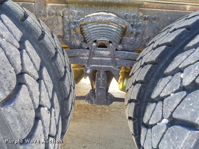 image for item DA3502 2002 Sterling L9513 dump truck