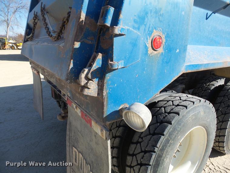 image for item DA3502 2002 Sterling L9513 dump truck