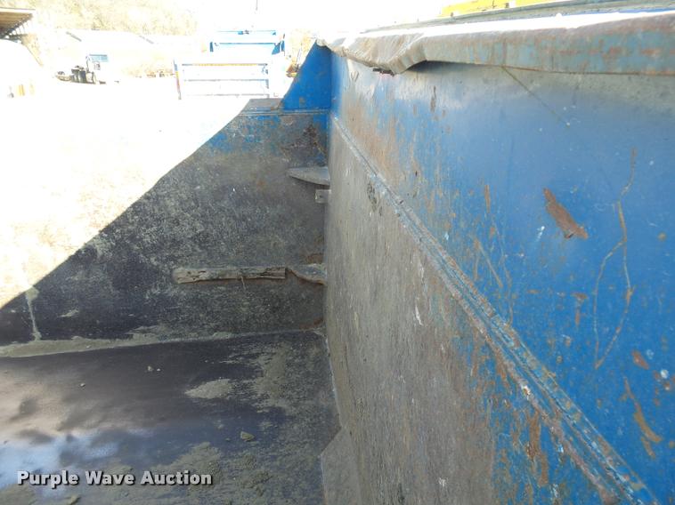 image for item DA3502 2002 Sterling L9513 dump truck