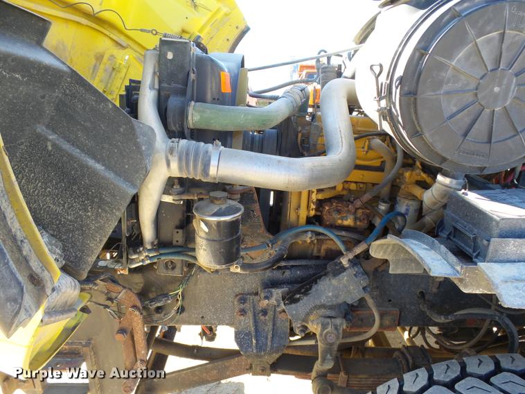 image for item DA3502 2002 Sterling L9513 dump truck