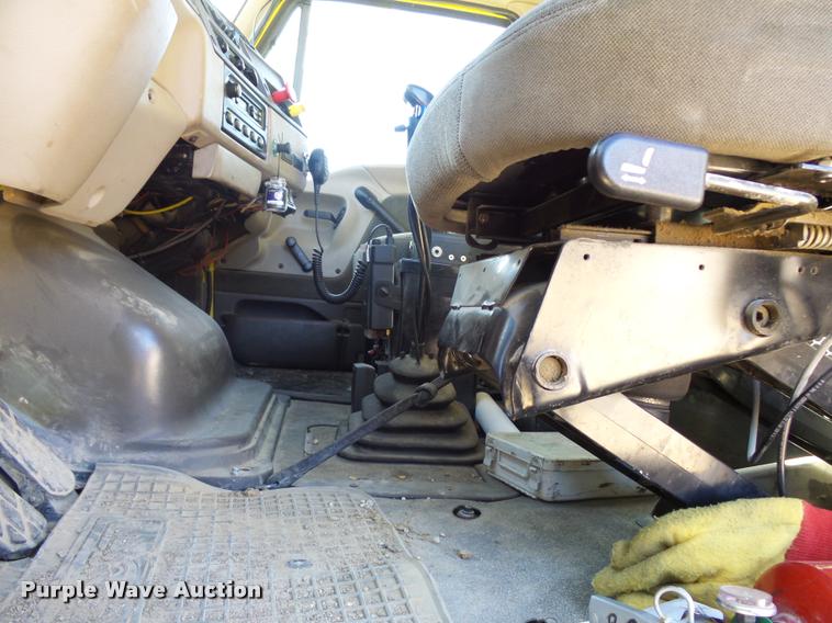 image for item DA3502 2002 Sterling L9513 dump truck