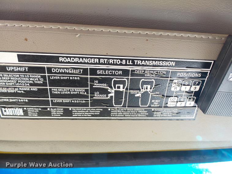 image for item DA3502 2002 Sterling L9513 dump truck