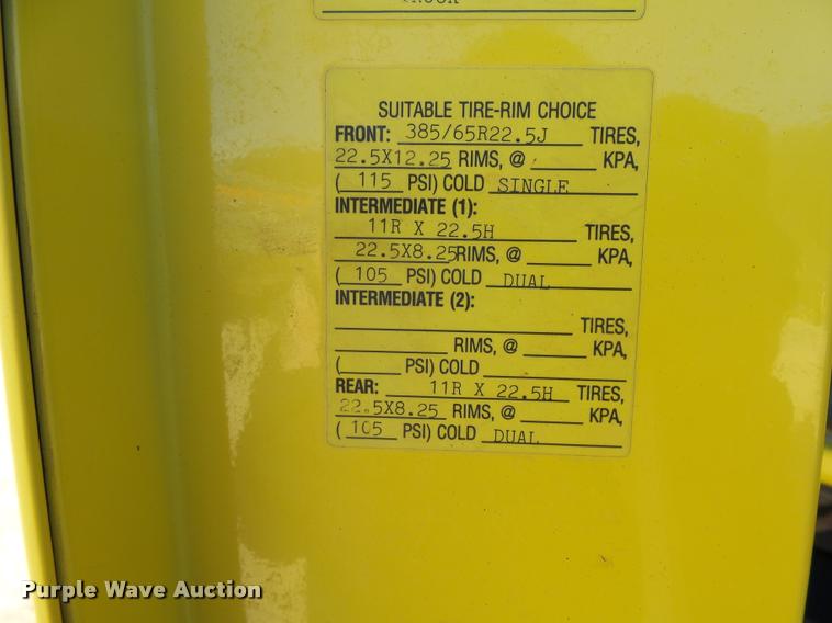 image for item DA3502 2002 Sterling L9513 dump truck