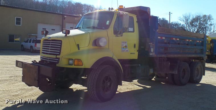 image for item DA3503 2000 Sterling LT9500 dump truck