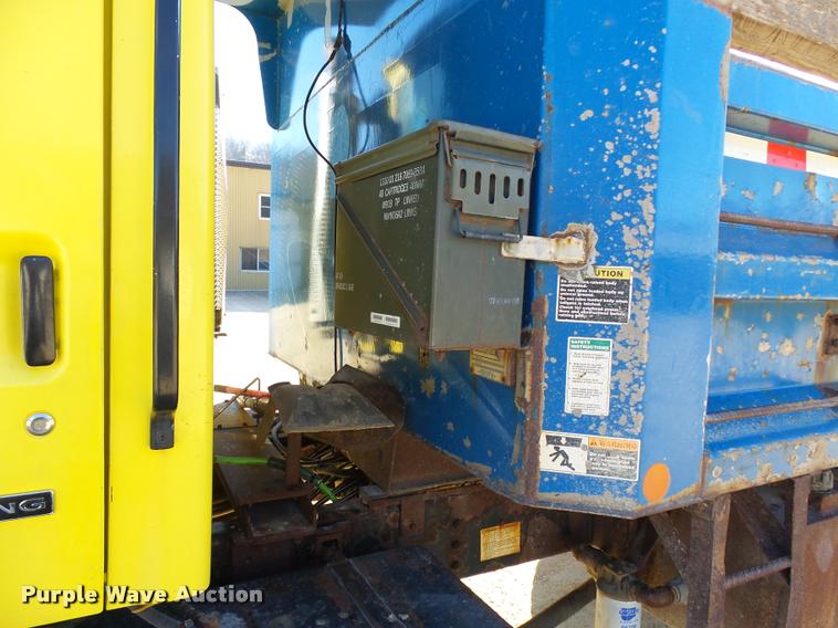 image for item DA3503 2000 Sterling LT9500 dump truck