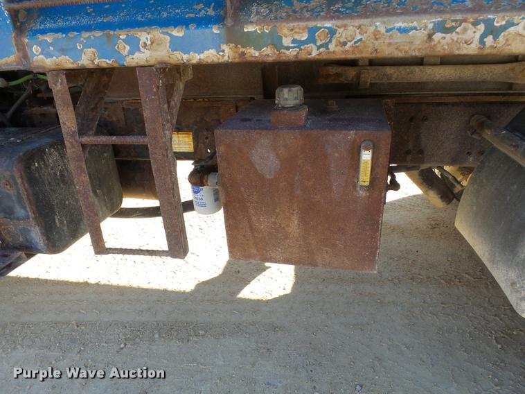 image for item DA3503 2000 Sterling LT9500 dump truck