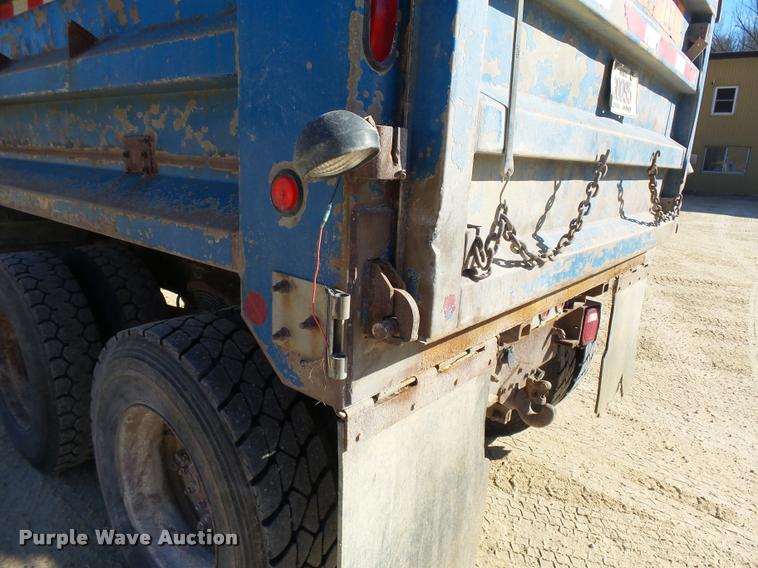 image for item DA3503 2000 Sterling LT9500 dump truck