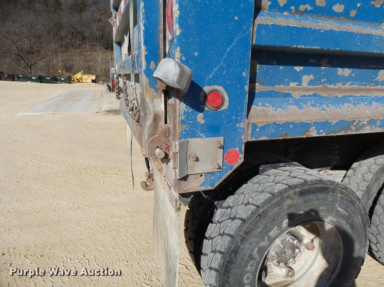 image for item DA3503 2000 Sterling LT9500 dump truck