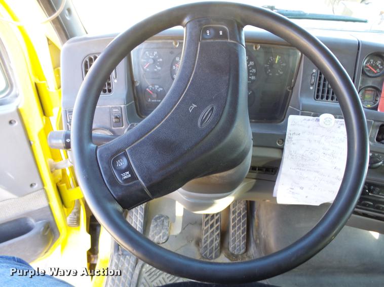 image for item DA3503 2000 Sterling LT9500 dump truck