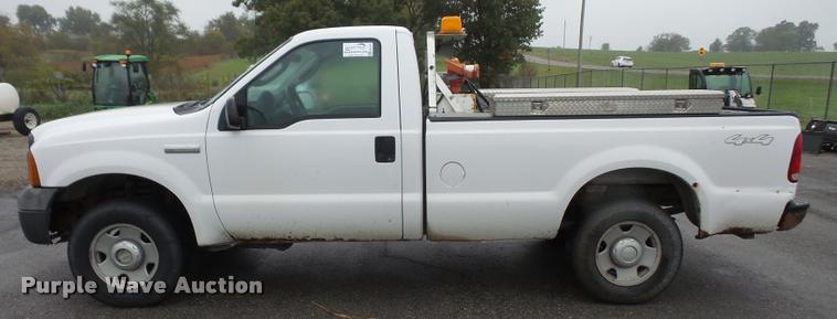 image for item DA3762 2006 Ford F250 Super Duty pickup truck