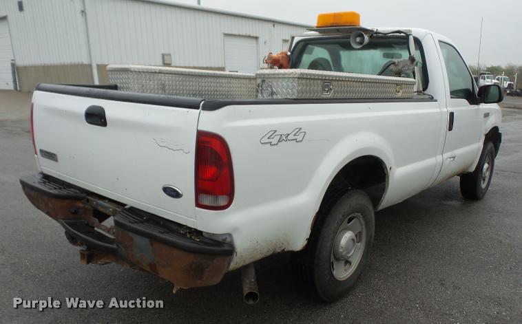 image for item DA3762 2006 Ford F250 Super Duty pickup truck