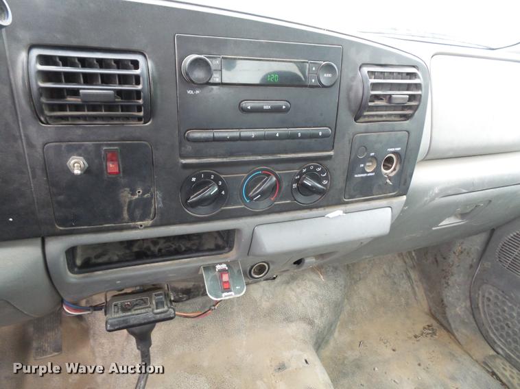 image for item DA3762 2006 Ford F250 Super Duty pickup truck