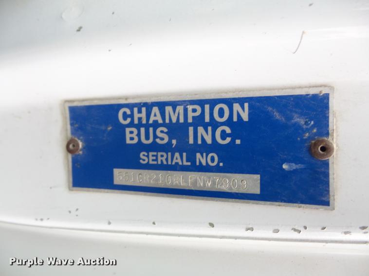 image for item DA3765 2001 Ford Econoline E350 Super Duty Champion shuttle bus