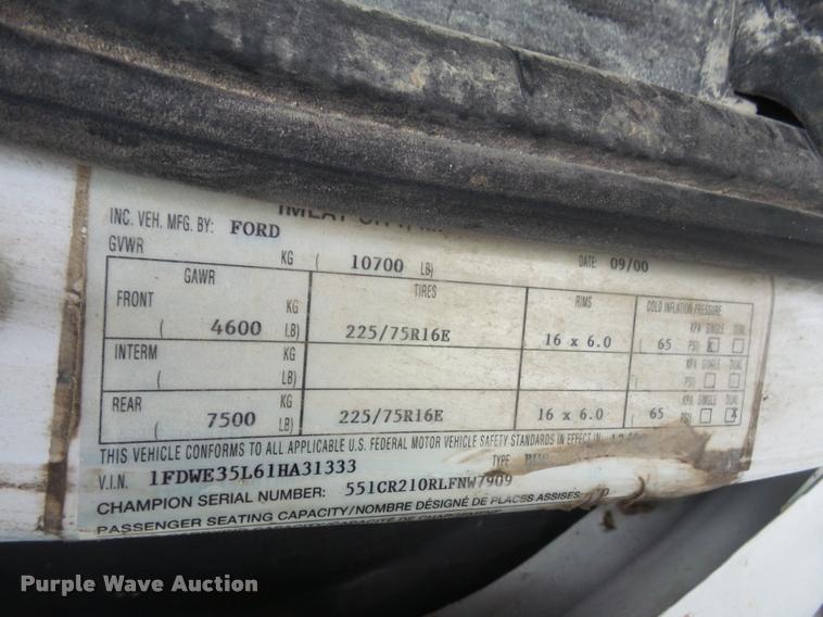 image for item DA3765 2001 Ford Econoline E350 Super Duty Champion shuttle bus