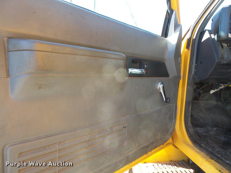 image for item DA3874 2000 GMC C8500 dump truck