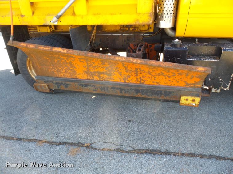 image for item DA3874 2000 GMC C8500 dump truck