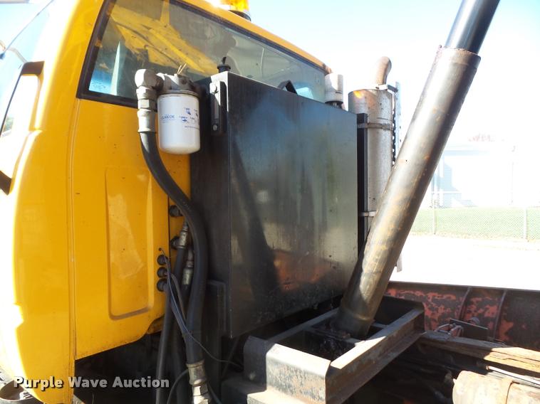 image for item DA3874 2000 GMC C8500 dump truck