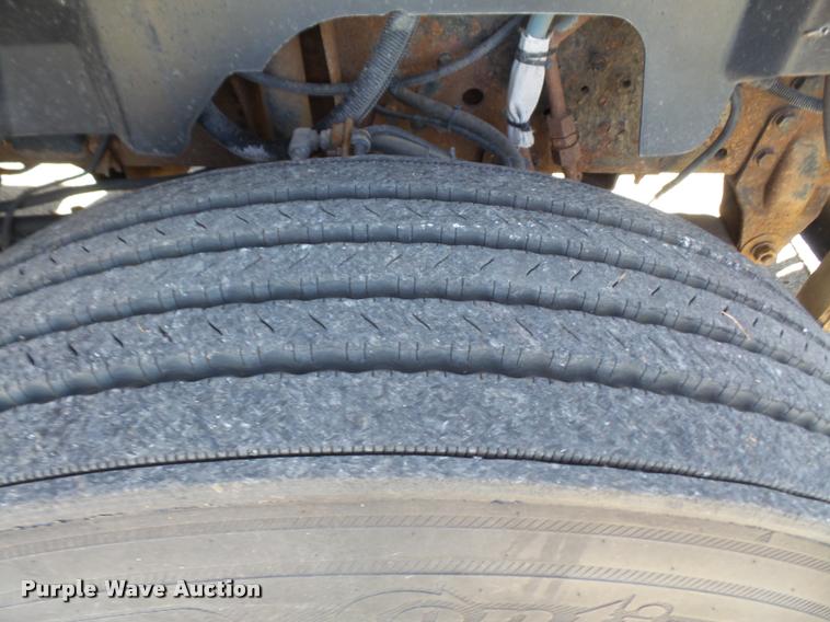 image for item DA3874 2000 GMC C8500 dump truck