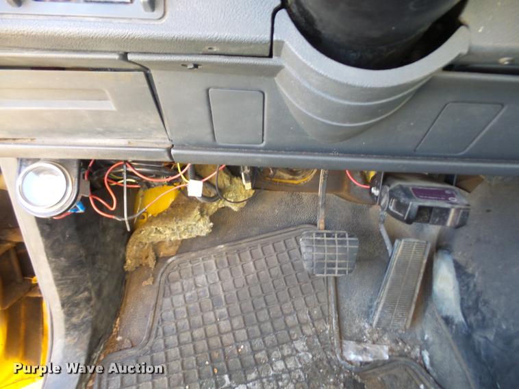 image for item DA3876 1999 GMC C8500 dump truck