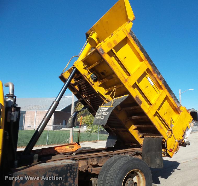 image for item DA3876 1999 GMC C8500 dump truck