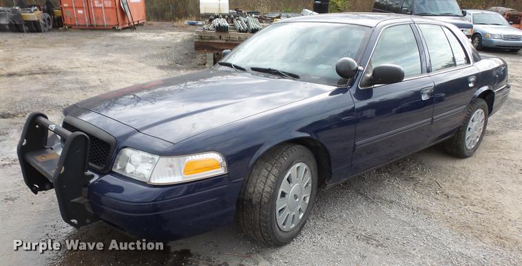 image for item DA3877 2010 Ford Crown Victoria Police Interceptor