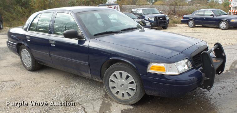 image for item DA3877 2010 Ford Crown Victoria Police Interceptor